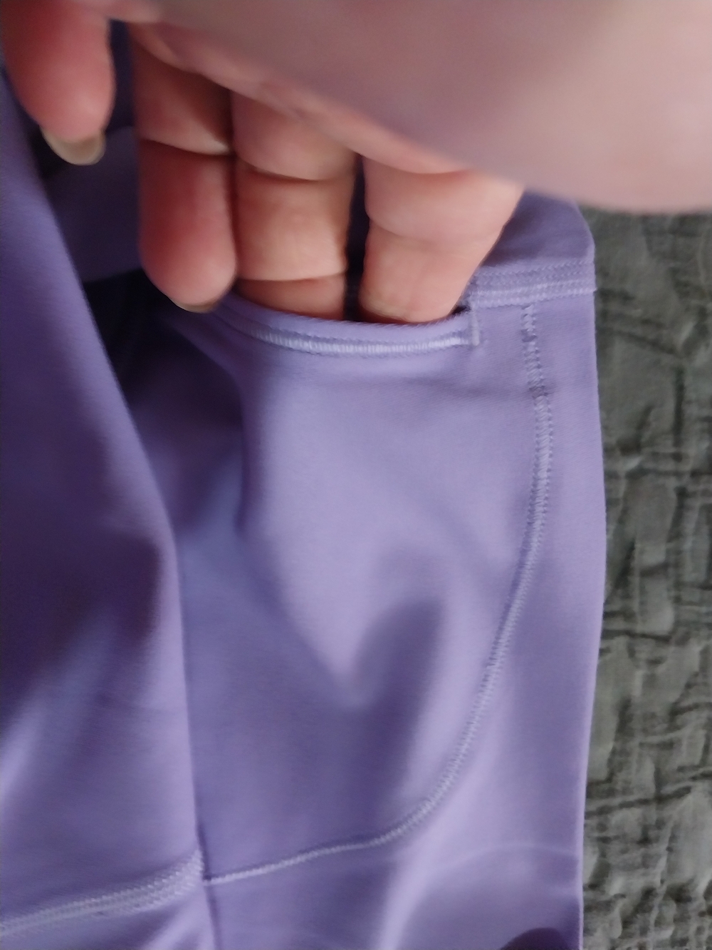 lululemon athletica Women"s Lavender Capri Leggings - Picture 6 of 9